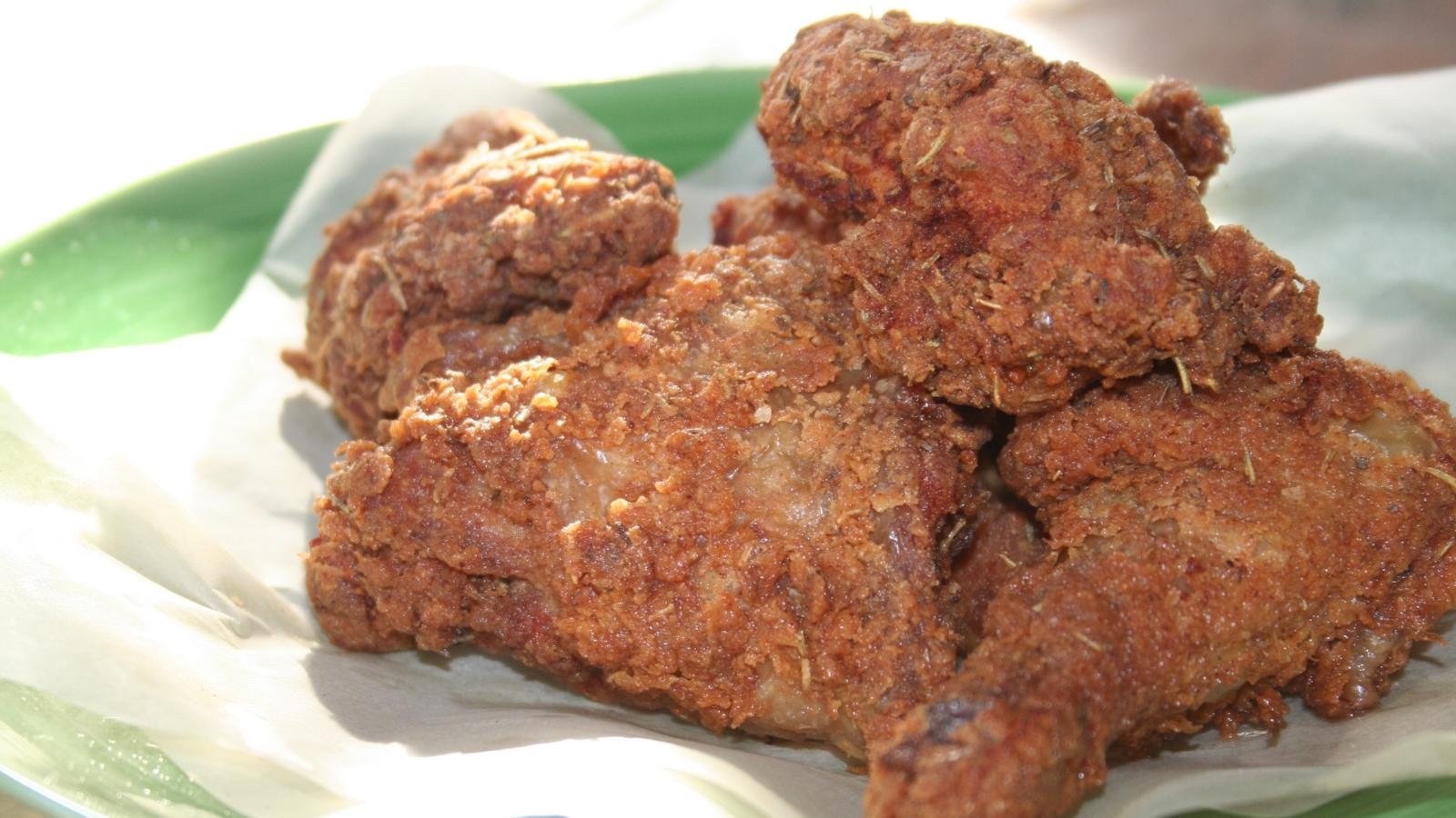 xem vảy gà đá cựa sắt