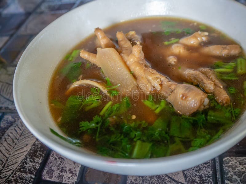 Bí Quyết Chọn Thuốc Gà Đá Hiệu Quả Từ Các Chuyên Gia